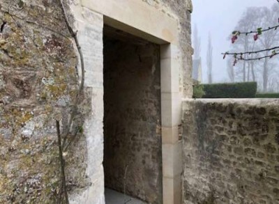 Vente de pierre de jambage et linteau de fenêtre à Caen